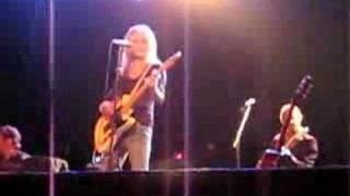 Shelby Lynne - Jesus on a Greyhound