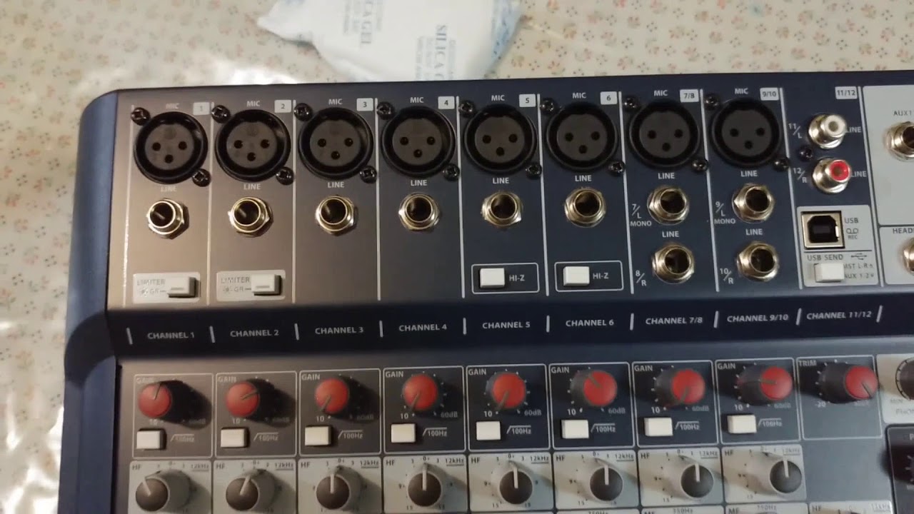 video Mixer Soundcraft Signature 12 chính hãng 0