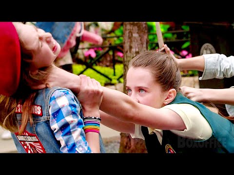 Girl Scouts Street Fight | The Boss | CLIP