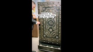 Opening an Italian floor safe from the 1800s