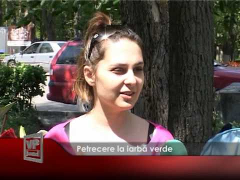 Petrecere la iarbă verde