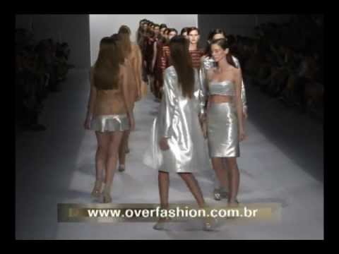 Desfile Vitorino Campos ,SPFW inverno 2013, no Over Fashion