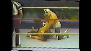 Mil Máscaras vs Tiger Chung Lee ☆1983
