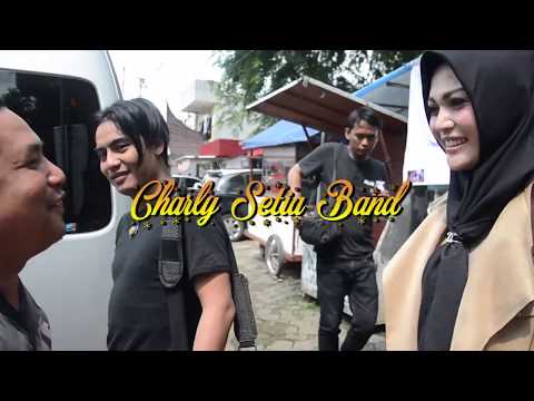 CHARLYPEDIA - Tour 41 titik Pesantren Charly vht di Tuban Jatim ( Pesantren Langitan )