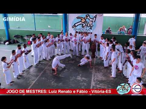 Mestre Luiz Renato e mestre Fábio jogando no evento Festival Capoeira Nas Comunidades.