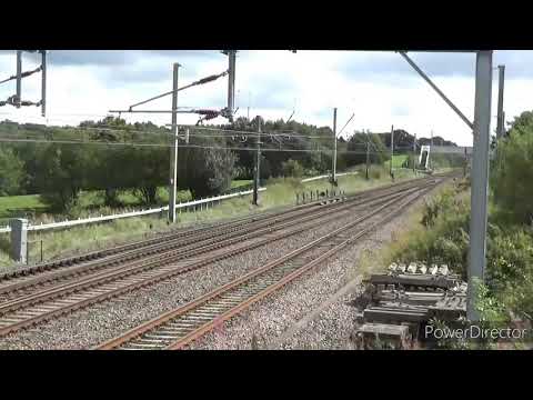 2 Empty stock moves on a Sunday afternoon.