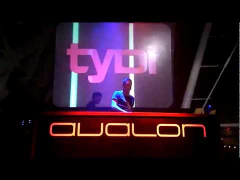 tyDi - First State feat. Sarah Howells - Skies On Fire