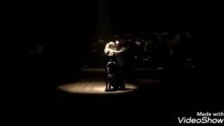 Alice e André bailando "Zum" orquestra ao vivo em Fortaleza