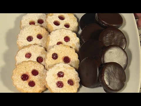 Ein Teig/ zwei Sorten Kekse: Linzeraugen/ Ischler Törtchen