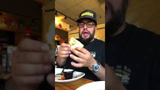 Chef Car Ruiz Reviews the Famous Applebee’s
