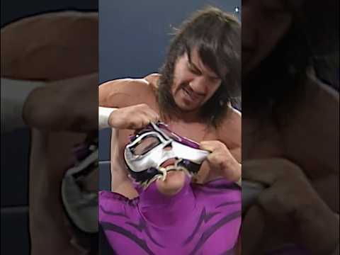 NO, NOT REY’S MASK!!