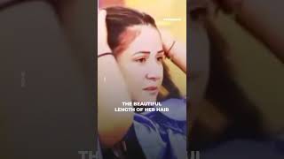 Download lagu Penata rambut memotong rambutnya tanpa ampun di siaran langsung TV | #shorts positif mp3