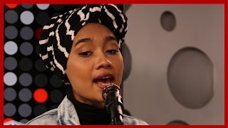 Yuna Performs &quot;I Want You Back&quot; Acoustic Performance!