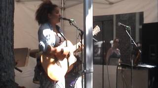 julia van der toorn i&#39;m yours