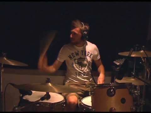 Sasa Macek (drummer/bubnjar)