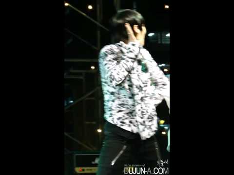 [FANCAM] BEAST (비스트) KIGwang - Bad Girl at SungKyul University OT 100414