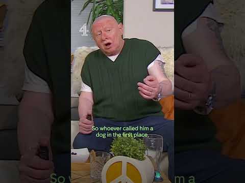 He's on to something #ShaunRyder #Bez #CelebrityGogglebox #Gogglebox