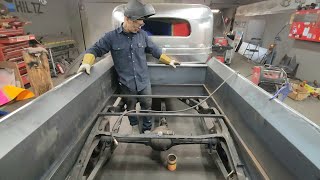 Fabricating the floor skeleton for inside the truck box