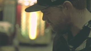 Aero Flynn - Moonbeams