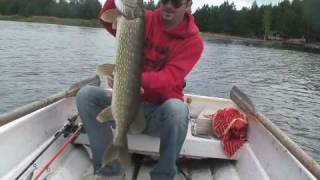 preview picture of video 'Pike fishing in Finland  -Summer pikes'