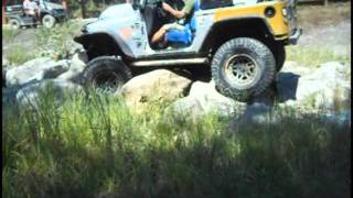 preview picture of video '08-27-2011 Hi-Lift jack trail day Rock Crawing.flv'
