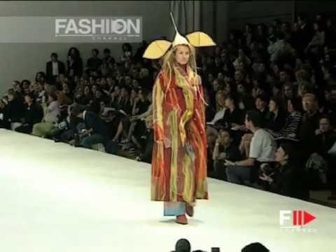 "Issey Miyake" Autumn Winter 1997 1998 Paris 3 of 4 pret a porter woman by FashionChannel
