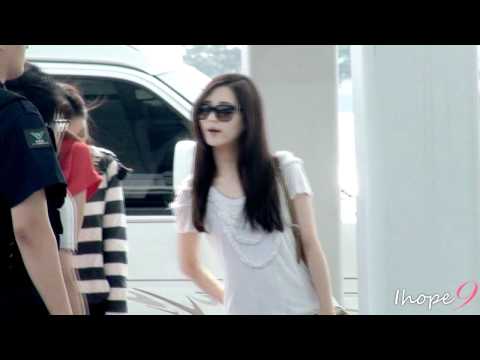 [120609] SNSD @ Incheon airport by ihope9
