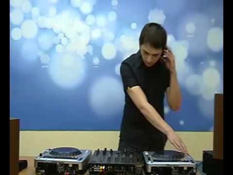 21:00:00 - Minianimal @ RTS.FM - 12.04.2010