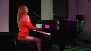 Tori Amos, &quot;Pink and Glitter&quot;