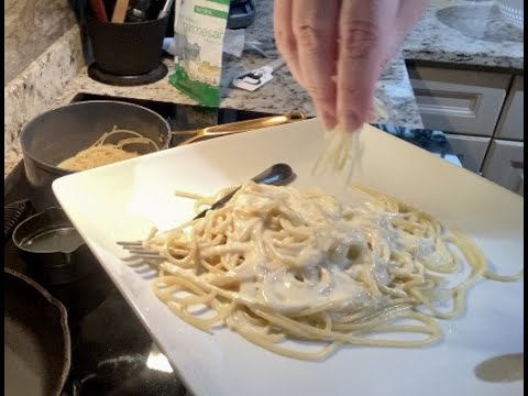 Olive Garden Copycat Fettuccine Alfredo