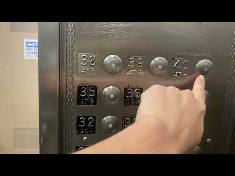 AWESOME Montgomery Service Elevator (Adams Slap On) @ Hampton Inn in Streeterville, Chicago, IL