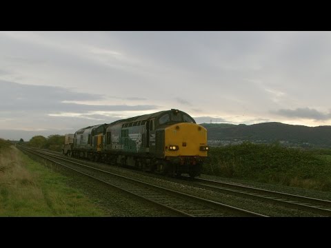 Prestatyn 5.11.2015 - DRS 37609 37612 on Valley flask train - Class 37