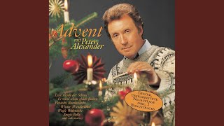 Zünd die erste Kerze an