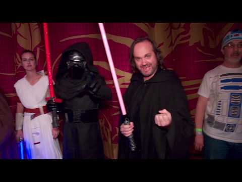 Star Wars: The Rise of Skywalker Opening Night -...