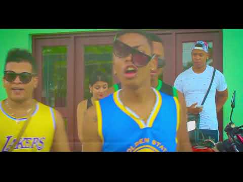 Dekano & Efowa - A la mano (Official Video)