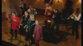 Fabulous Friday - - "Pihi neito"