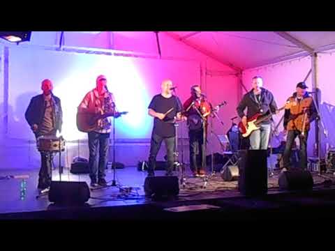 DĚDA MLÁDEK ILEGAL BAND:BRNO JE ZLATÁ LOĎ+LÁĎA JEDE LODÍ