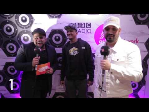 Backstage Chilli Challenge with Rapper Divine