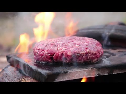MOST.EPIC.CHEESEBURGER! - Stone-Fried in the Forest
