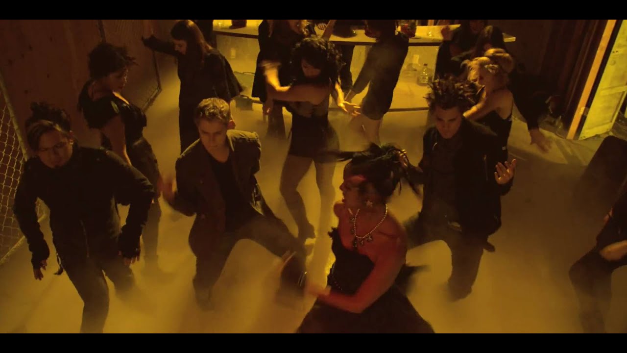 I KISSED A VAMPIRE - "BE THE BITE" SNEAK PEEK IN HD