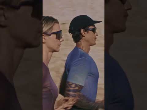 The icebreaker® Featherlight tee: So light, it feels like flying.