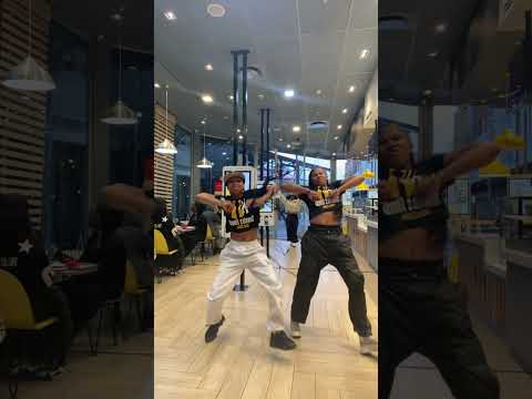 amapiano dance moves trending 2025 🖤 #amapianovibessa #amapiano #amapianodance #dance