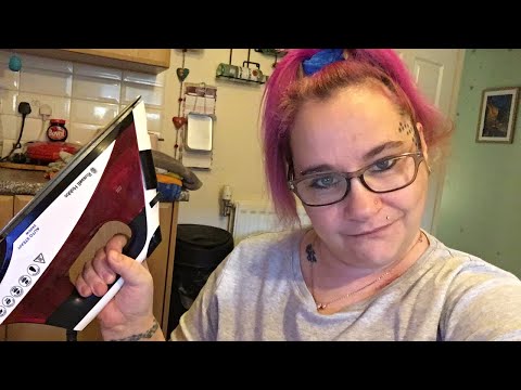 Let’s iron and chat 🌸🌼