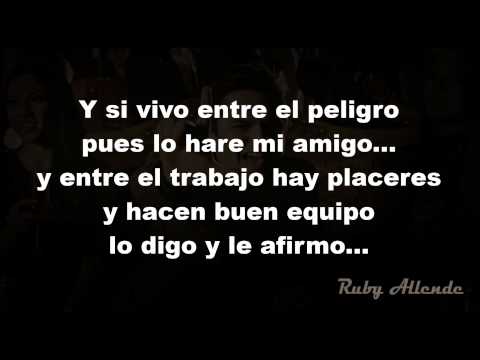 Regulo Caro- Empujando la linea (Letra) HD