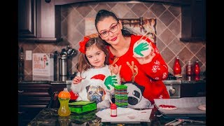 Download lagu JWOWW and Meilani Making Ornaments mp3