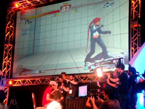 EVO 2011 Fan Perspective Videos - SSFIV AE Top 8 - BROKENTIER Latif (VIPER) vs. Poongko (SETH)
