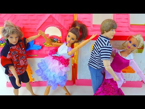Barbie Pink Bedroom Bath Morning Routine - Princess Doll Dancing Ballerina with Ken Playset