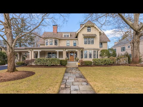 31 Everett Ave, Winchester MA - Elizabeth P. Crampton - Tel 781-389-4400