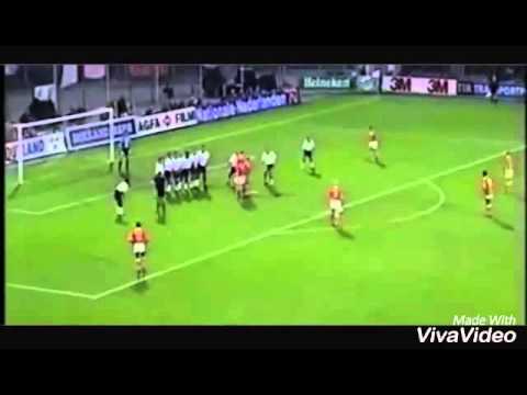 freekick : Ronald Koeman