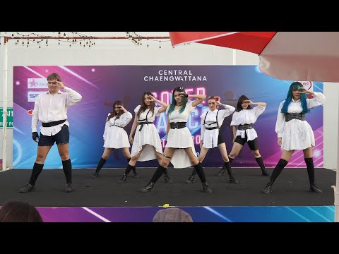 220529 Jeng Jaew cover NMIXX - TANK + O.O @ Central Chaengwattana 2022 (Audition)